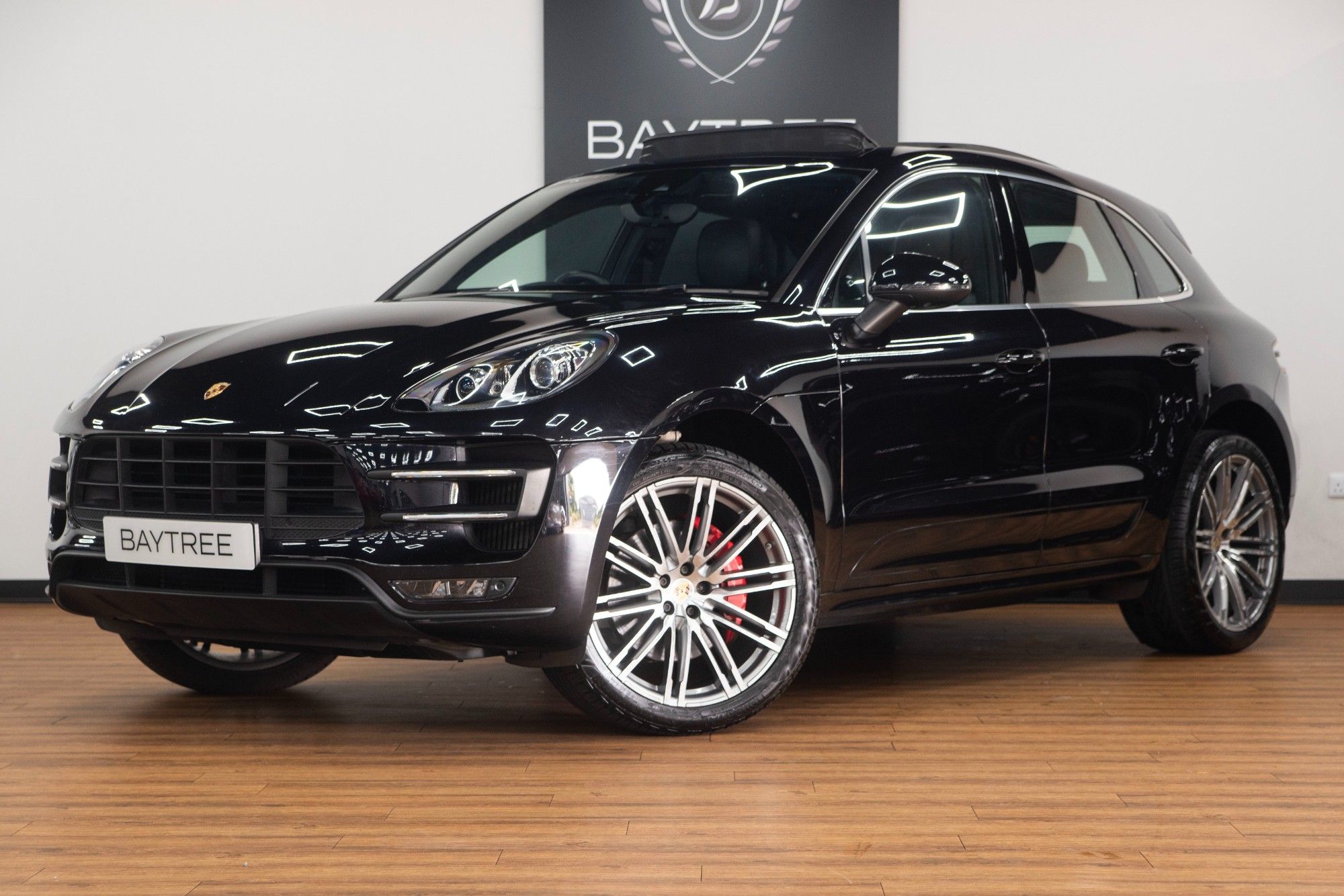 USED 2017 PORSCHE MACAN 3.6T V6 Turbo  