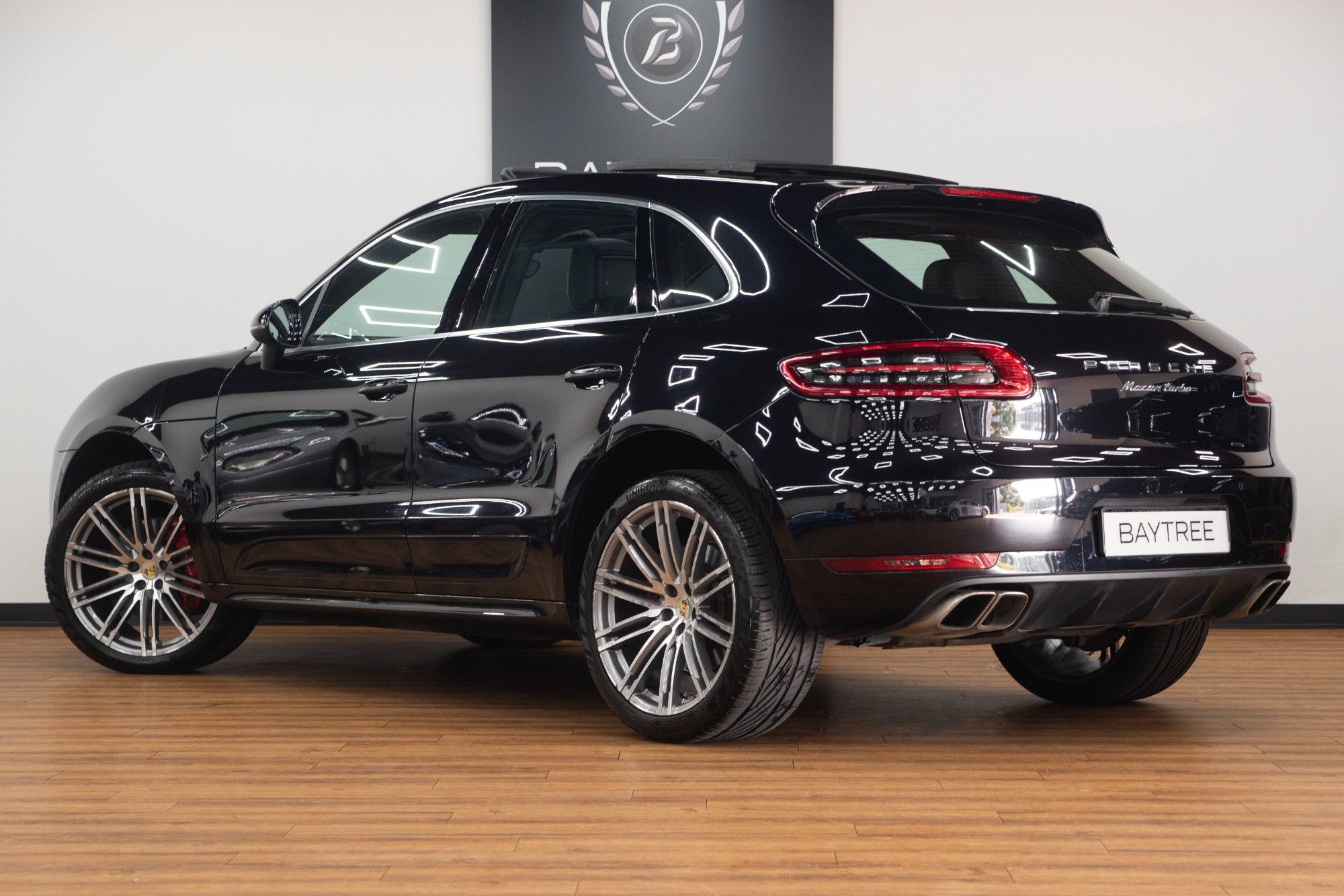 USED 2017 PORSCHE MACAN 3.6T V6 Turbo  