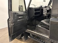 USED 2011 61 LAND ROVER DEFENDER 2.4 TDCi Hard Top SUV 3dr Diesel Manual 4WD SWB Euro 4 (122 bhp) Absolutely Stunning Super Low Mileage 34920 Miles