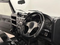 USED 2011 61 LAND ROVER DEFENDER 2.4 TDCi Hard Top SUV 3dr Diesel Manual 4WD SWB Euro 4 (122 bhp) Absolutely Stunning Super Low Mileage 34920 Miles