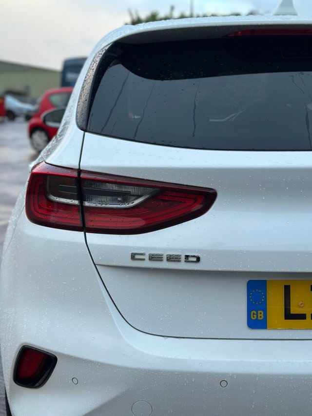View our KIA CEED