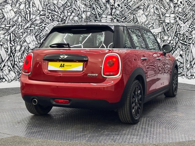 2017 MINI Hatch 1.5L Cooper 5dr - Photo 11