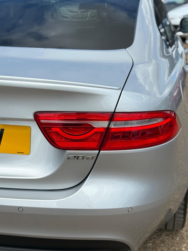 2016 JAGUAR XE - Photo 11