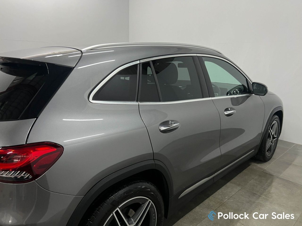 2020 MERCEDES GLA 2.0 GLA200d AMG Line (Premium) SUV 5dr Diesel 8G-DCT 4MATIC Euro 6 (s/s) (1 - vehicle photo 17 for sale on PureCar