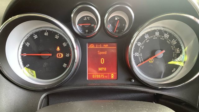 2014 VAUXHALL ASTRA - Photo 9