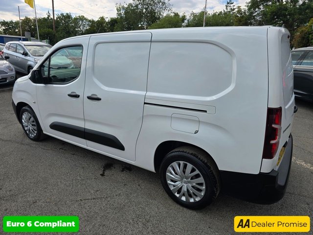 2020 PEUGEOT PARTNER - Photo 8