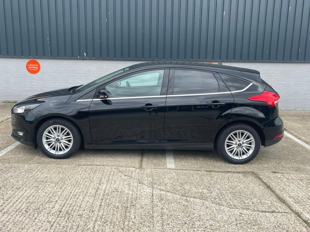 View our FORD FOCUS