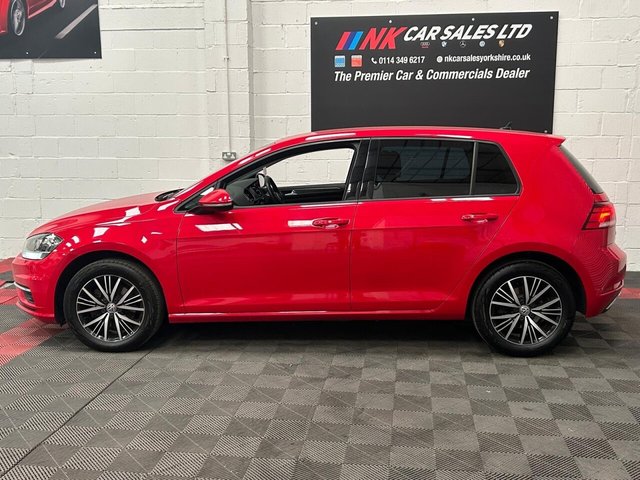 2017 Volkswagen Golf - Photo 3