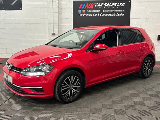 2017 Volkswagen Golf - Photo 2