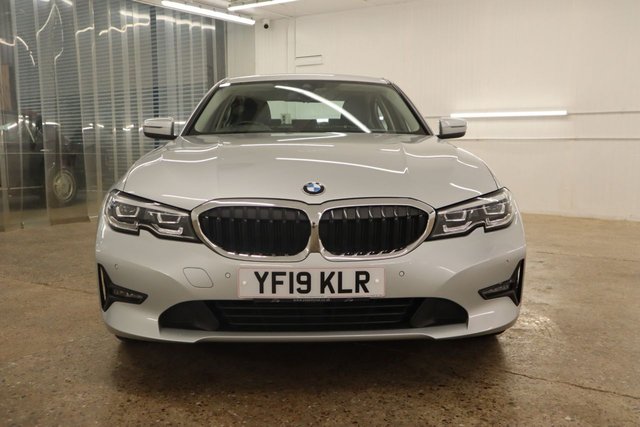 2019 19 BMW 3 Series 2.0 318d SE Saloon 4dr Diesel Auto Euro 6 (s/s) (150 ps)