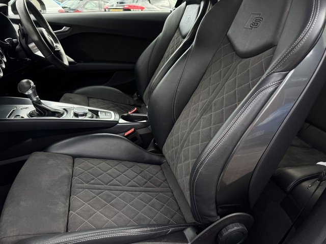 2021 AUDI TT 2021 2.0 TFSI 40 Black Edition Coupe 3dr Petrol S Tronic - Photo 5