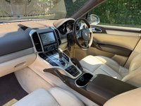 USED 2013 63 PORSCHE CAYENNE 4.8T V8 Turbo SUV 5dr Petrol TiptronicS 4WD Euro 5 (s/s) (500 ps) Panoramic Sunroof