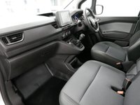 USED 2024 74 RENAULT KANGOO MAXI 1.5 BLUEDCI 95 BHP LL21 LONG ADVANCE 6 DOOR  ( NO VAT ! ) NEW SHAPE | LEATHER | DELIVERY MILES | NO VAT