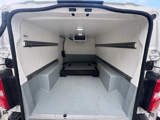 2020 VAUXHALL VIVARO - Photo 11