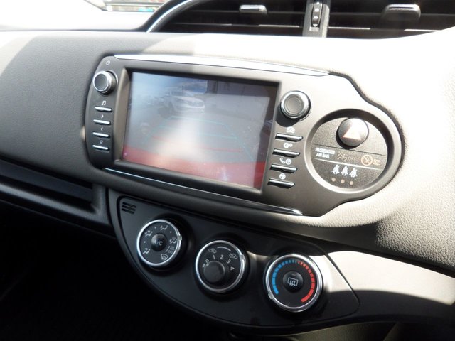 2017 TOYOTA YARIS - Photo 12