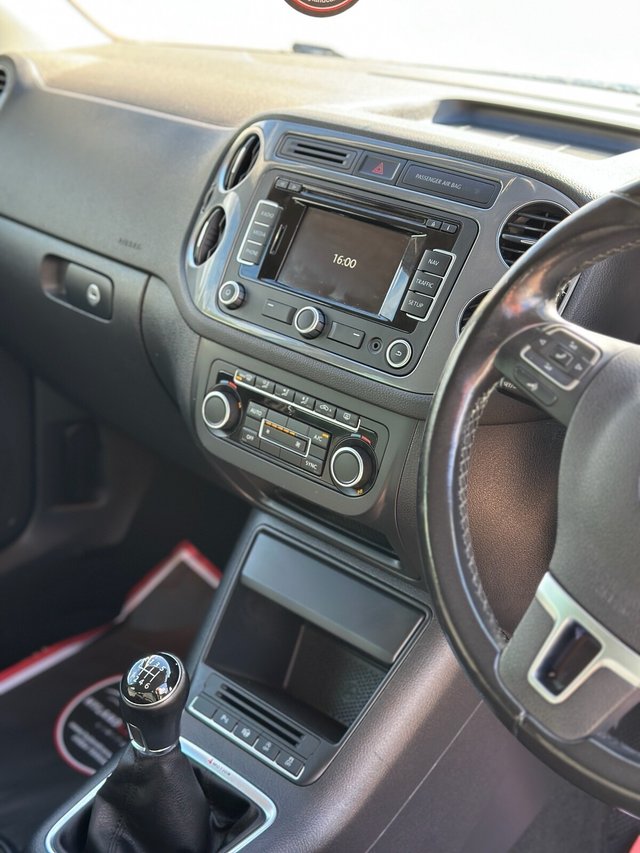 View our VOLKSWAGEN TIGUAN