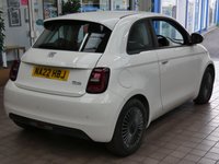 USED 2022 22 FIAT 500E 42kWh Icon Hatchback 3dr Electric Auto (118 ps) SAT NAV ANDROID APPLE CARPLAY PARKING SENSORS