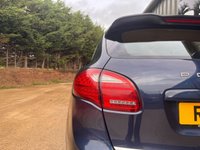 USED 2011 PORSCHE CAYENNE 3.0 TD V6 SUV 5dr Diesel Tiptronic 4WD Euro 5 (s/s) (240 ps) 
