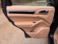 USED 2011 PORSCHE CAYENNE 3.0 TD V6 SUV 5dr Diesel Tiptronic 4WD Euro 5 (s/s) (240 ps) 