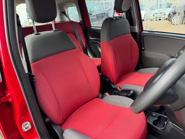 2012 Fiat Panda 1.2L Pop 5dr - Photo 3