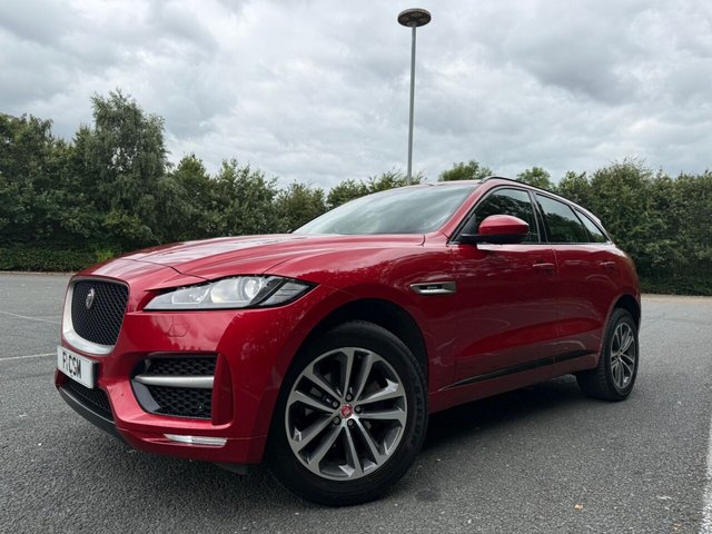 2017 17 JAGUAR F-PACE 2.0 D165 R-Sport SUV 5dr Diesel Manual Euro 6 (s/s) (163 ps) A BEAUTIFUL ADDITION TO OUR FORECOURT FINISHED IN STUNNING RED PAINT+DIESEL+ONLY 2 FORMER KEEPERS+SERVICE HISTORY+ULEZ COMPLIANT+CRUISE CONTROL+HEATED SEATS+HEATED FRONT SCREEN+FULL LEATHER INTERIOR+SATELLITE NAVIGATION+PARK ASSIST+AIR CONDITIONING+CLIMATE CONTROL+ALLOY WHEELS+BLUETOOTH+1 FULL YEARS MOT PRIOR TO COLLECTION+CALL NOW TO SPEAK WITH ONE OF OUR EXPERIENCED SALES ADVISORS AND TO ARRANGE A VIEWING!!!!!!!!!!!!!!!!!!!!!!!!!