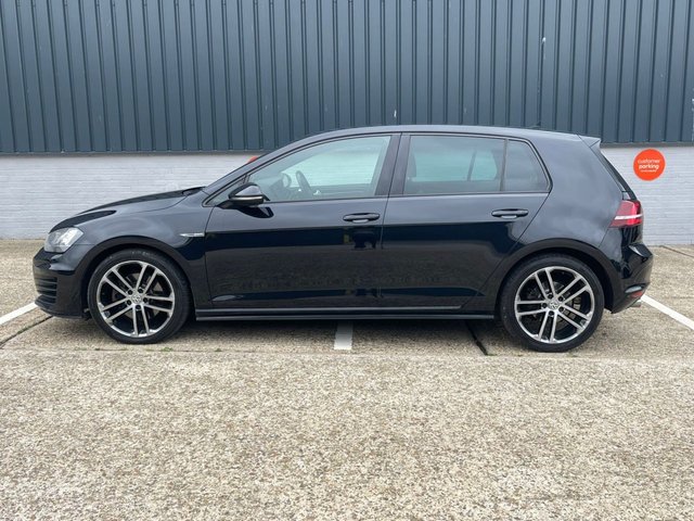 View our VOLKSWAGEN GOLF