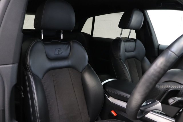 2019 AUDI Q8 - Photo 8