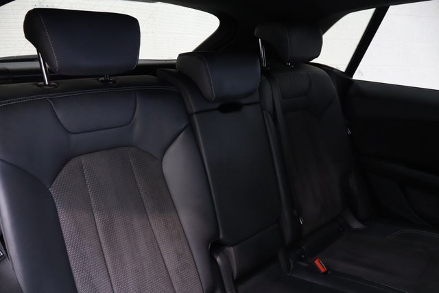 2019 AUDI Q8 - Photo 9