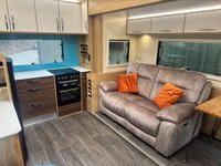 USED FIFTH WHEEL CELTIC RAMBLER 