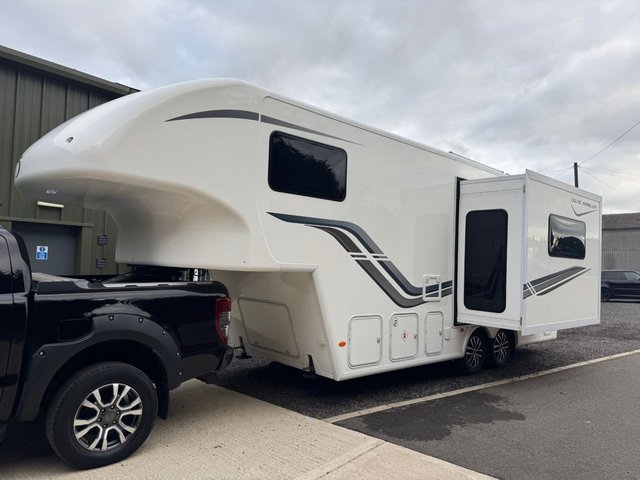2021 21 Fifth Wheel Celtic Rambler 