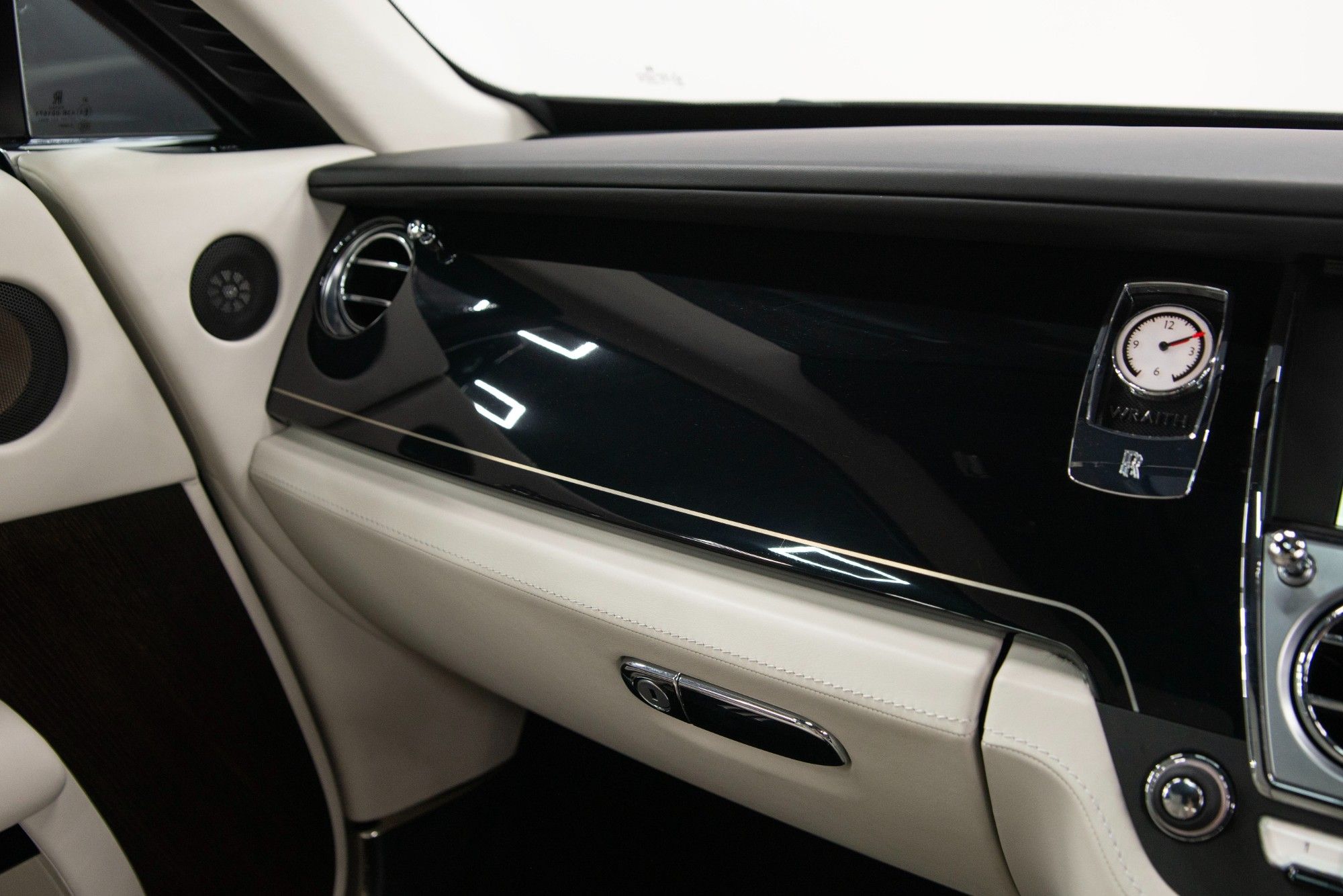 USED 2015 15 ROLLS-ROYCE WRAITH 6.6 V12 Coupe  