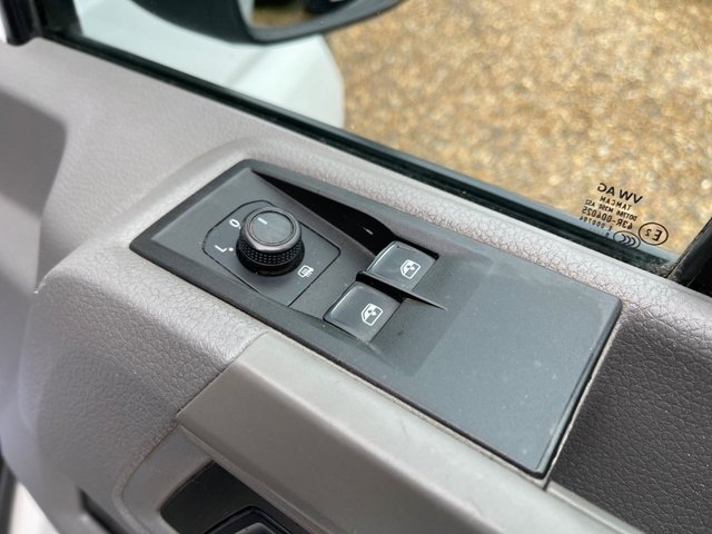 2019 Volkswagen Crafter 2L Trendline 5dr - Photo 9