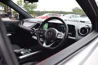 USED 2021 21 MERCEDES-BENZ GLA 1.3 GLA180 AMG Line SUV 5dr Petrol 7G-DCT Euro 6 (s/s) (136 ps) 1 OWNER / REV CAMERA / CARPLAY