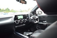 USED 2021 21 MERCEDES-BENZ GLA 1.3 GLA180 AMG Line SUV 5dr Petrol 7G-DCT Euro 6 (s/s) (136 ps) 1 OWNER / REV CAMERA / CARPLAY