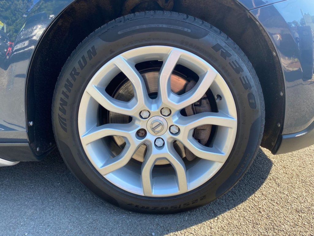 USED 2018 67 VOLVO V40 CROSS COUNTRY 1.5 T3 Pro Hatchback 5dr Petrol Auto Euro 6 (s/s) (152 ps) FULL SERVICE HISTORY