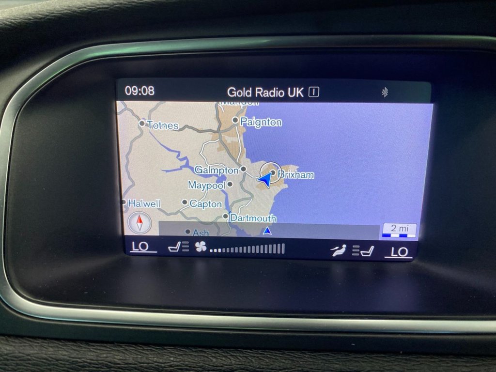 USED 2018 67 VOLVO V40 CROSS COUNTRY 1.5 T3 Pro Hatchback 5dr Petrol Auto Euro 6 (s/s) (152 ps) FULL SERVICE HISTORY
