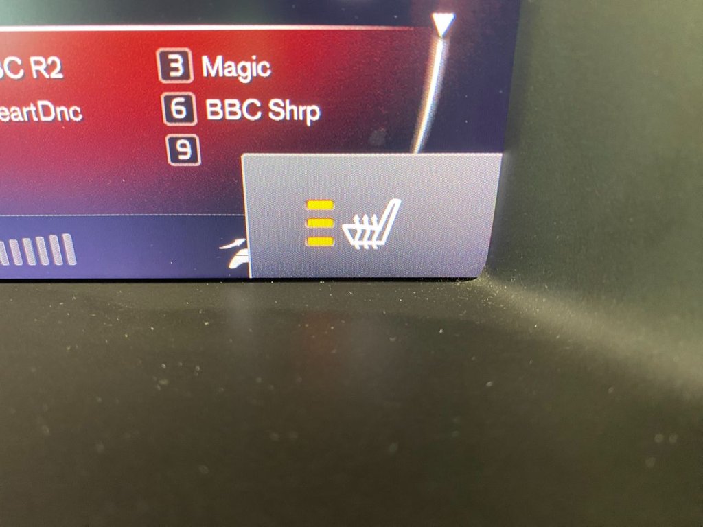 USED 2018 67 VOLVO V40 CROSS COUNTRY 1.5 T3 Pro Hatchback 5dr Petrol Auto Euro 6 (s/s) (152 ps) FULL SERVICE HISTORY
