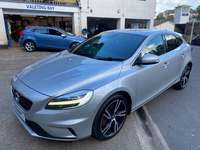 2018 18 Volvo V40 2.0 D4 R-Design Pro Hatchback 5dr Diesel Manual Euro 6 (s/s) (190 ps)