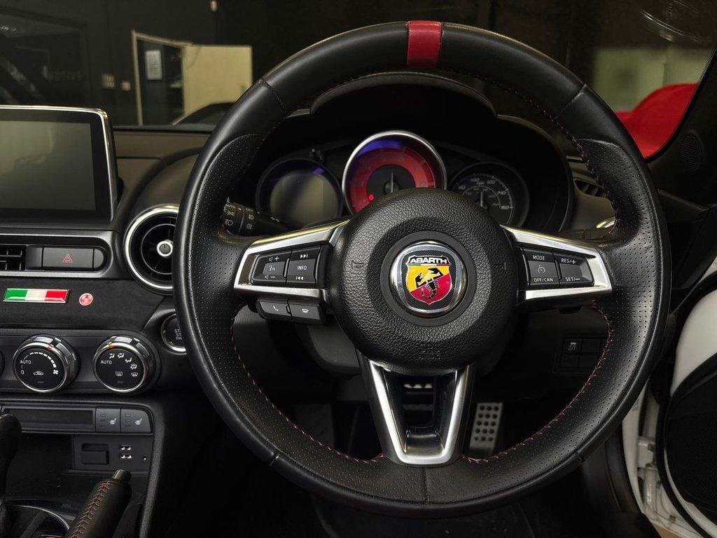 USED 2018 F ABARTH 124 SPIDER 1.4 MultiAir Convertible 2dr Petrol Auto Euro 6 (170 ps) BOSE|VISIBILITY PACK|1 OWNER