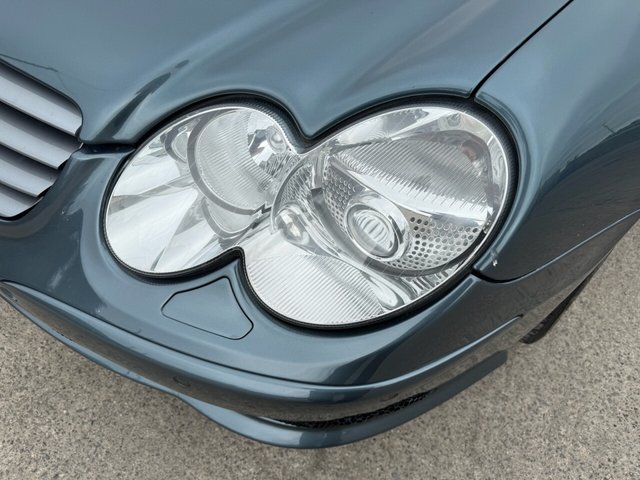 2004 Mercedes-Benz SL - Photo 11