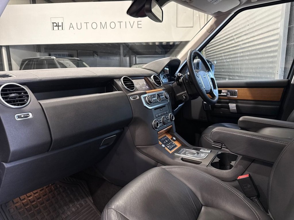 USED 2015 65 LAND ROVER DISCOVERY 4 3.0 SD V6 HSE SUV 5dr Diesel Auto 4WD Euro 6 (s/s) (256 bhp) STUNNING EXAMPLE|TIMING BELT