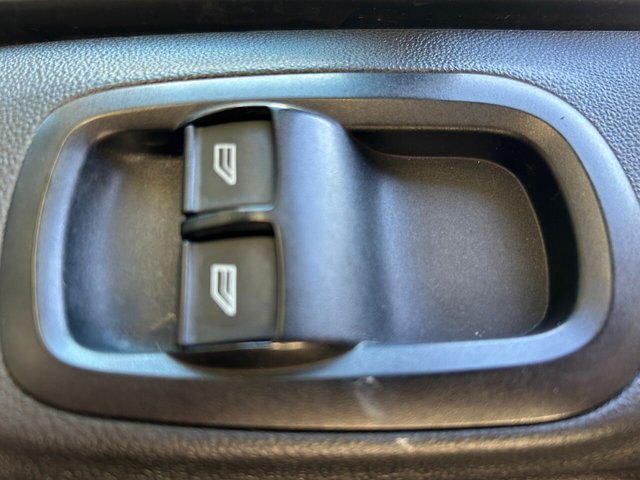 2021 Ford Transit Custom 2L Leader 5dr - Photo 5