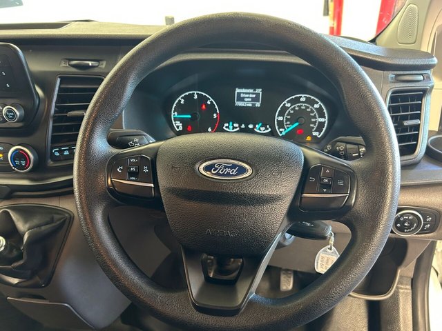 2021 Ford Transit Custom 2L Leader 5dr - Photo 11