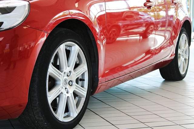 2018 VOLVO V40 1.5 T2 GPF Inscription Hatchback 5dr Petrol Auto Euro 6 (s/s) (122 ps) - Photo 6