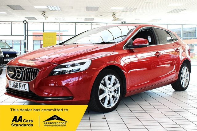 2018 VOLVO V40 1.5 T2 GPF Inscription Hatchback 5dr Petrol Auto Euro 6 (s/s) (122 ps) - Photo 2