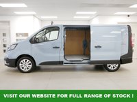 USED 2022 72 RENAULT TRAFIC 30 2.0 DCI 130 BHP LL LONG SPORT EDITION ( NO VAT ! ) SAT NAV | LL LONG | AIR CON | NO VAT !