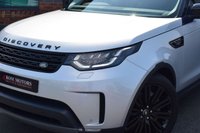 USED 2020 70 LAND ROVER DISCOVERY 3.0 SD V6 HSE Luxury SUV 5dr Diesel Auto 4WD Euro 6 (s/s) (306 ps) BLACK PACK / ELECTRIC TOWBAR