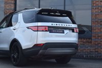 USED 2020 70 LAND ROVER DISCOVERY 3.0 SD V6 HSE Luxury SUV 5dr Diesel Auto 4WD Euro 6 (s/s) (306 ps) BLACK PACK / ELECTRIC TOWBAR