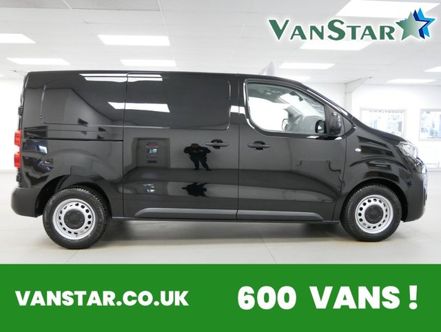 View our Peugeot Expert 1000 1.5 BLUEHDI 100 BHP PROFESSIONAL PREMIUM + 6 DR