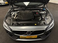 USED 2018 18 VOLVO S90 2.0 D4 R-DESIGN 8 SPEED GEARTRONIC AUTO 4 DR UK DELIVERY FLAT FEE &pound;175 (SUBJECT TO DEAL) *OVER 100 IMAGES ON OUR WEBSITE*BESPOKE FINANCE ARRANGED*PART EXCHANGE WELCOME*ALL VEHICLES HPI CLEAR